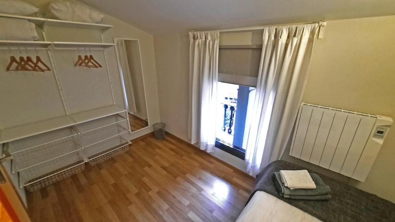 L'Astrolabi -Centre Ripoll- Villa Luaran gambar